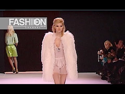 JUNKO SHIMADA Fall 2005/2006 Paris - Fashion Channel
