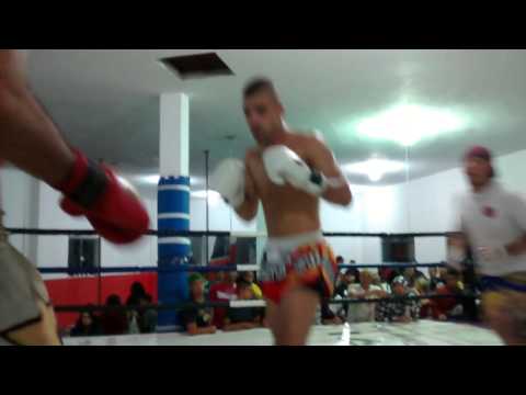 Leandro Marques vs Junior Predador ( muay thai )