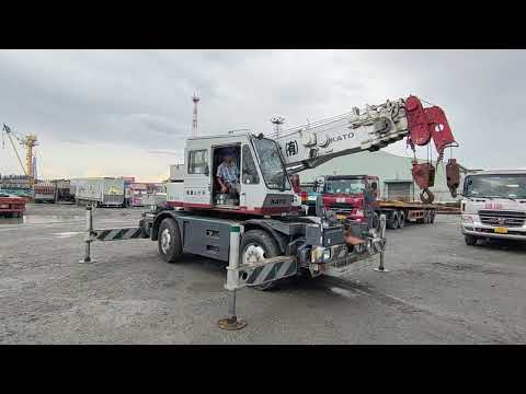 Vận hành đăng kiểm cẩu lốp 10 tấn KATO tại cảng Tân Thuận Đông