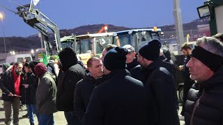la-protesta-dei-trattori-ecco-il-presidio-in-valle-ufita-a-flumeri