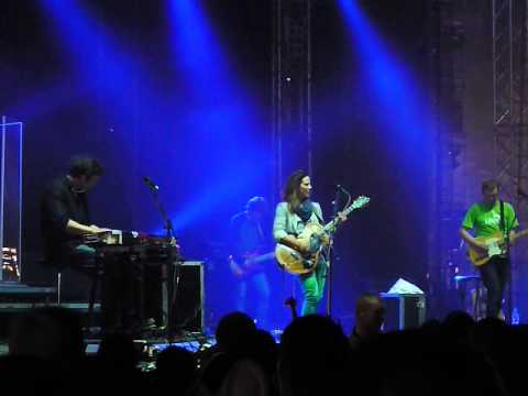 Aneta Langerová - V Bezvětří + Vysoké Napětí ( Rock for people 5.7. 2013 )