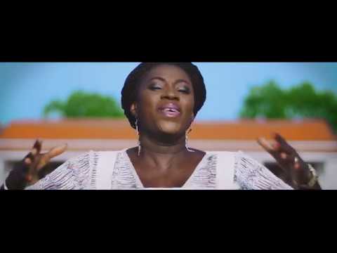 Geneviève Brou - Jésus m'a sauvée - Clip officiel