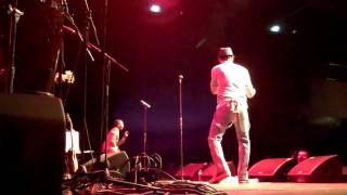 preview picture of video 'The Dualers - 'Take A Trip' - Brentwood Xmas Show 2010'