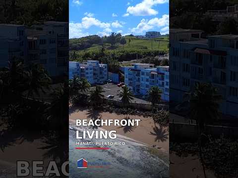 Could you imagine living this close to the ocean in Puerto Rico? 🌊🇵🇷