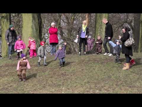 Umbrella alternativ video :) - rulla egg í Søndermarken