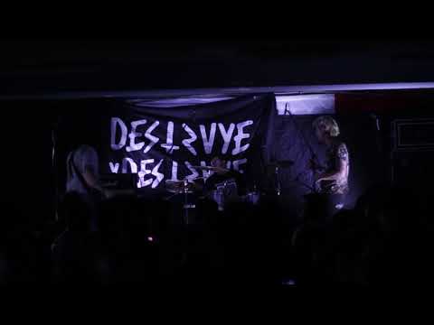 DESTRUYE Y DESTRUYE en vivo en Lima