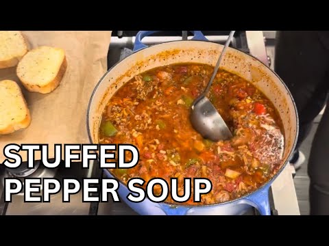 STUFFED PEPPER SOUP is the cozy soup recipe you need for Fall!