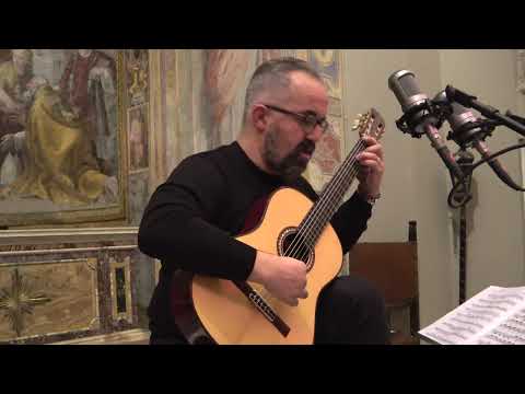 Christian Saggese plays Mauro Giuliani on a Lorenzo Lippi guitar
