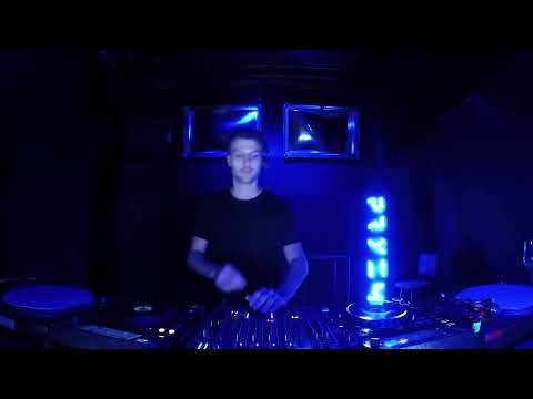 The Blue Oyster: Nowosad / 06.12 / 18 - 19.30