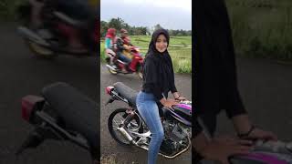 fyp tiktok cewe cantik bawa motor#shorts #fyp #trendingshorts #tiktok #beranda
