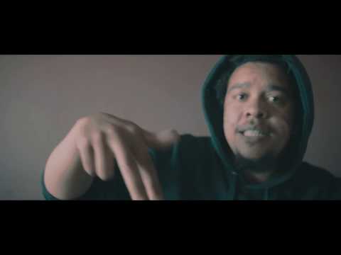 Najlierap - Ge mig Lite ft. UptightBeats ( Musikvideo)