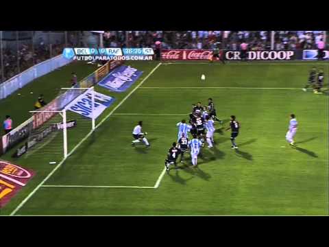 Tapada de Olave a González. Belgrano 0 Rafaela 0. Fecha 13. Torneo Final 2013. Fútbol Para Todos.