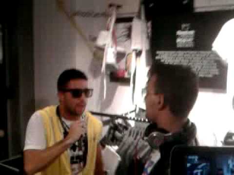 Two Fingerz - Kong Fusion is true (Live) @Reebok classics store Opening Party -Roma-