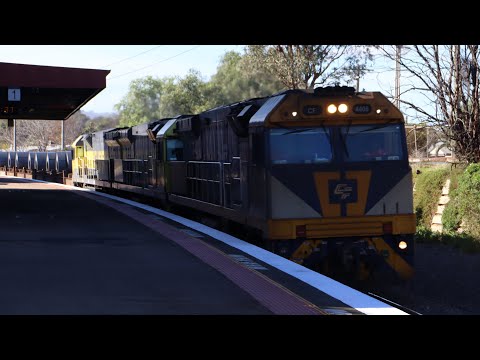 6WM7 Lead By CF4408, QL007 and QL008 through Seymour Station!