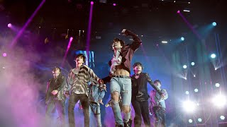 BTS BBMA 2018 Fake Love Live Performance HD...