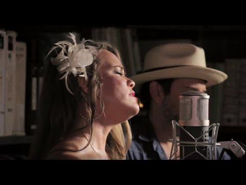 Bonnie Bishop - Ain't Who I Was - 5/9/2016 - Paste Studios, New York, NY