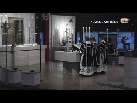 Traditional Latin Mass on the First Sunday of Advent from FSSP Seminary Wigratzbad 2 December 2018