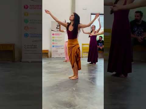 Sentire : Stage di pizzica con Veronica  Calati e Massimiliano De Marco