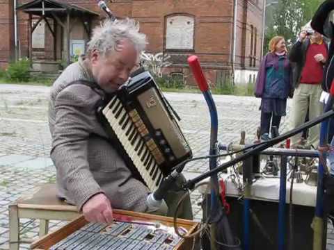 Bruno S(chleinstein) Rummelsburg(er) Lied, 13.6.2010 Gedenken AAR , Rummelsburger Arbeitshaeuser