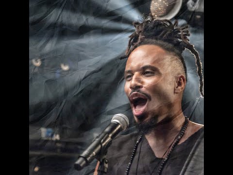 MUATO - "Incendeia" AfroLove Songs ou A Canção Urbana de Amor Política"