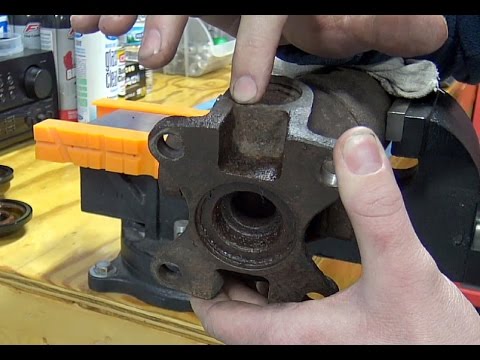 Ford Quick Tips #56: The Most Accurate Way to Check Driveshaft U-joints