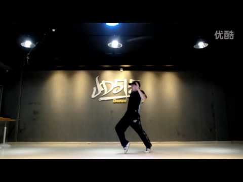 KITE POPPING SOLO & BLESSING IN JD515 DANCE STUDIO