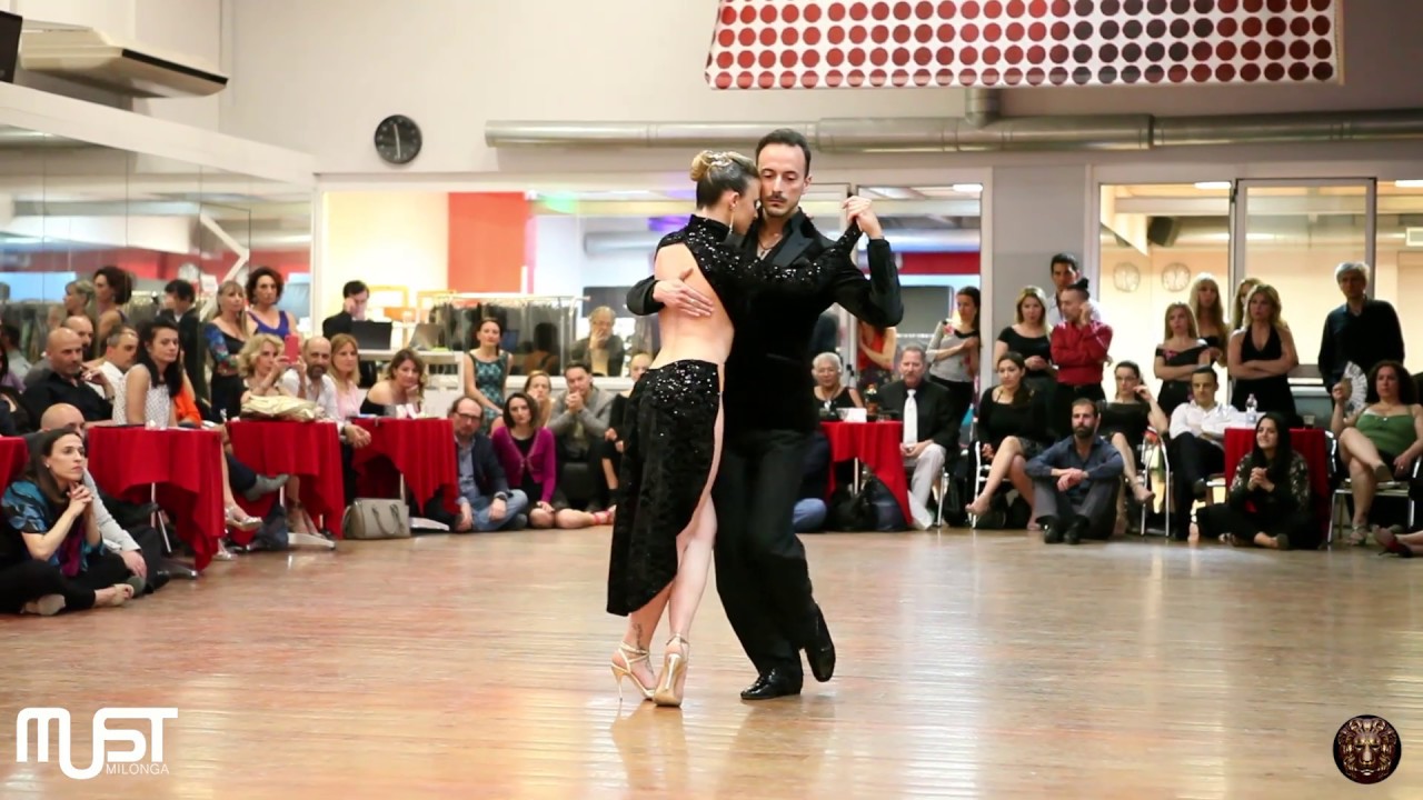 Show Bruno Ciarfella Ludovica Antonietti al MUST !!! Tango "Mensaje" Anibal Troilo 12.5.19