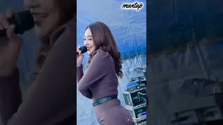 Download lagu kumpulan difarina indra goyang asik mp3