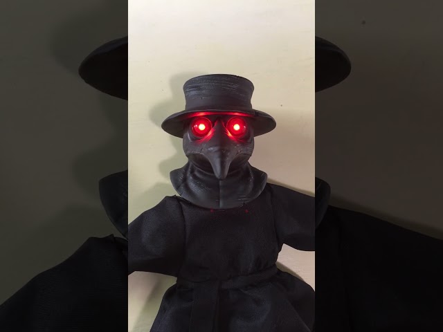 Vídeo relacionado con Zhlearda Plague Doctor Plush, 20cm Juguete De Peluche de Doctor de Plaga, Halloween Luminoso Peluche, Doctor Plaga Muñeca, Cute Peluches de Animales, para Decoración de Pascua y Halloween