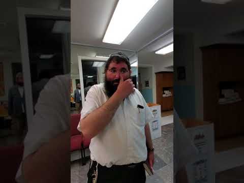 Rabbi Yankele Greiniman talking about Dr. Allen Gaisin, of blessed memory.