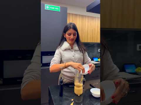 Ghar Banayi Vadeshi Style Ki Gud Ki Patti 😱 #neetubisht #lakhneet #ytshorts #trending #cooking