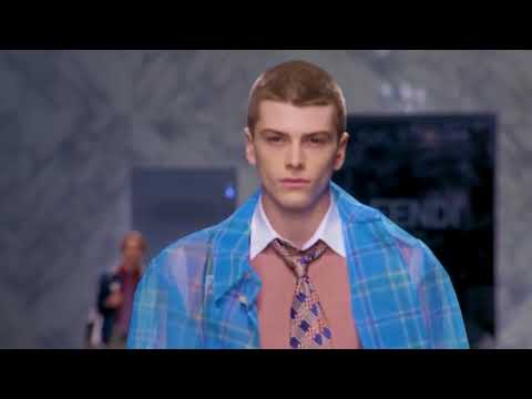 Fendi Men's Spring Summer 2018 Collection    On the Runway