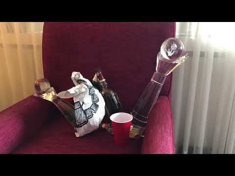 Paper ball wakes up the day after FISM - Laurent Piron/Cie Alogique