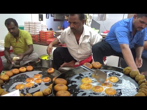 Special Aloo Tikki Chole Chaat @ 50 rs | Tewari Bros Barabazar Kolkata Veg Street Food Video