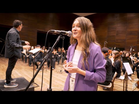 Un vestido y un amor - Maggie Cullen & Coros y Orquestas Bonaerenses