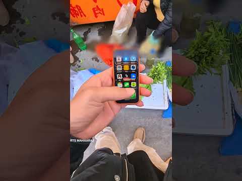 A Phone So Small… But It’s a 17 Pro Max!