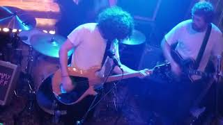 &quot;Showroom&quot; &quot;cheshire cat smile&quot; Milburn live@supersonic ,Paris 23 novembre 2017