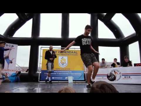 Top 16: Mohamed Mazghi vs Alexander Wessberg - International Freestyle Football Tournament