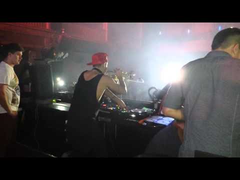 download lagu mp3 mp4 Timmy Trumpet 2015, download lagu Timmy Trumpet 2015 gratis, unduh video klip Timmy Trumpet 2015