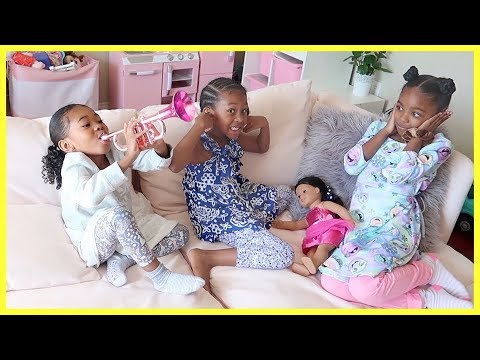 Pretend Play | Being A Mommy, A Kid, & A Baby