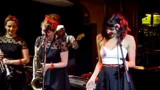 Moody&#39;s Mood For Love Amy Winehouse RARE live song performance by Alysha Brilla lM96gC4wkXI