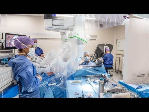 Oefenen met robotarm in Catharina Ziekenhuis