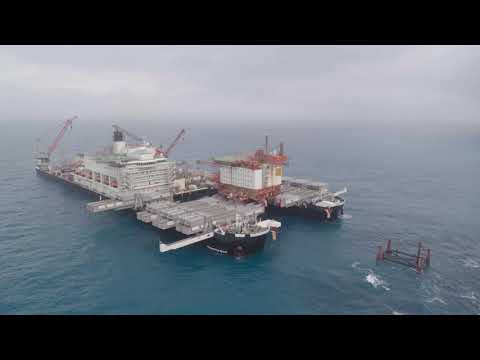 Valhall QP topsides removal by Pioneering Spirit