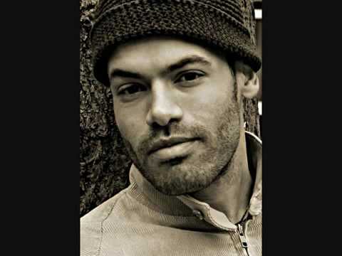 Alain Clark - Hold on.mp4