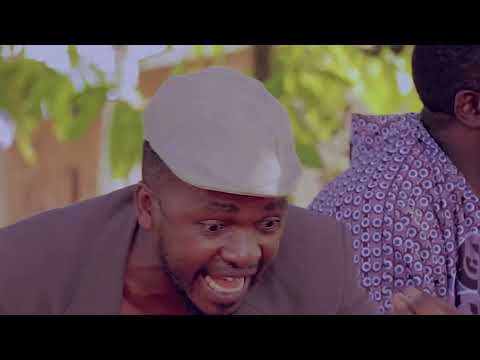 Moaminga,tu avoues toi-même de ta propre bouche que tu prosti....quoi ?Mince!Tu connais Haricot non?