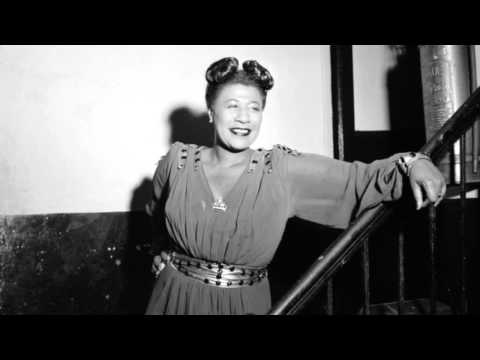 Ella Fitzgerald Sings "What Are You Doing New Year's Eve?"
