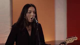 Lia Metcalfe &amp; Paul Weller - I Walk On Guilded Splinters