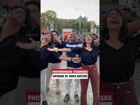 Photobombing strangers ft. Mumbai edition #mumbai #photobomb