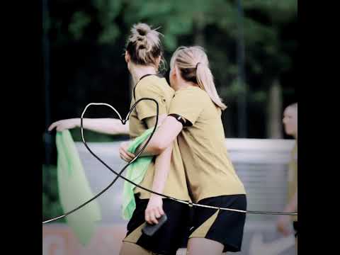 wieke and viv 🧡💕 they're soo cute omg (@thatblonde08 it's us xx)