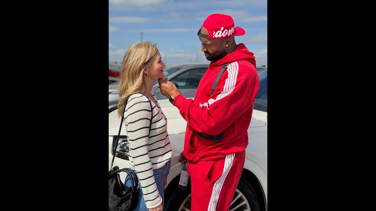 When Lesa asks Mike if Domini is too out spoken!